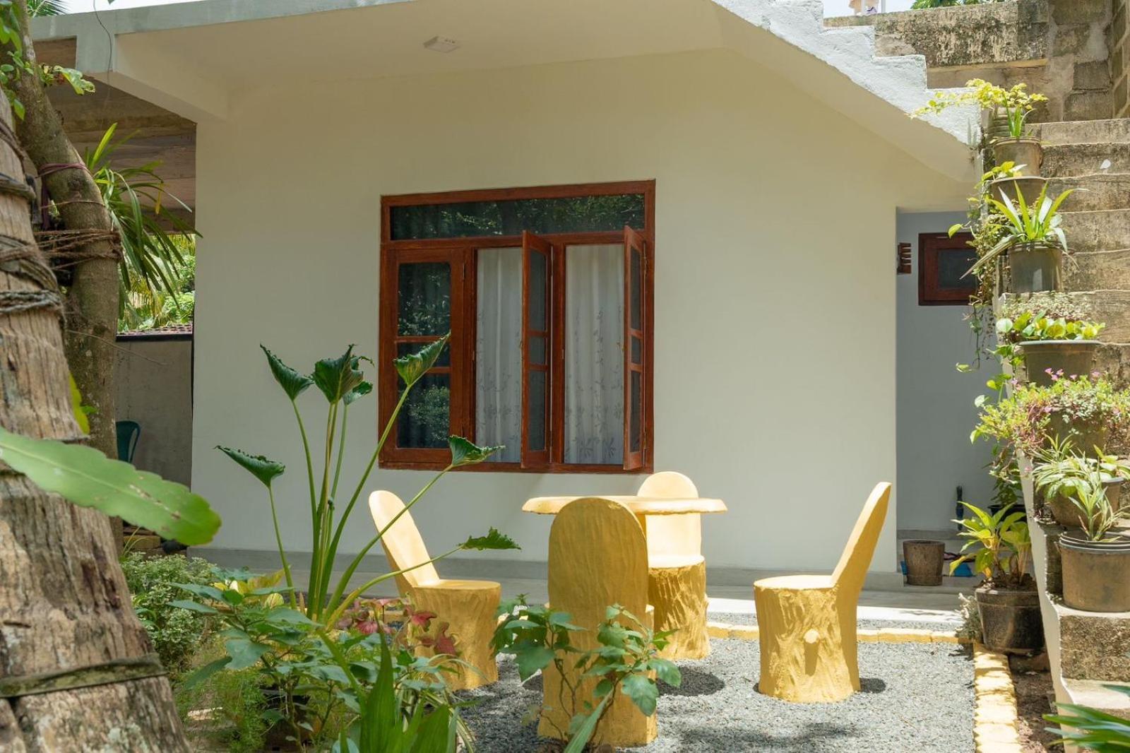 Lakru Home Stay Weligama Ngoại thất bức ảnh